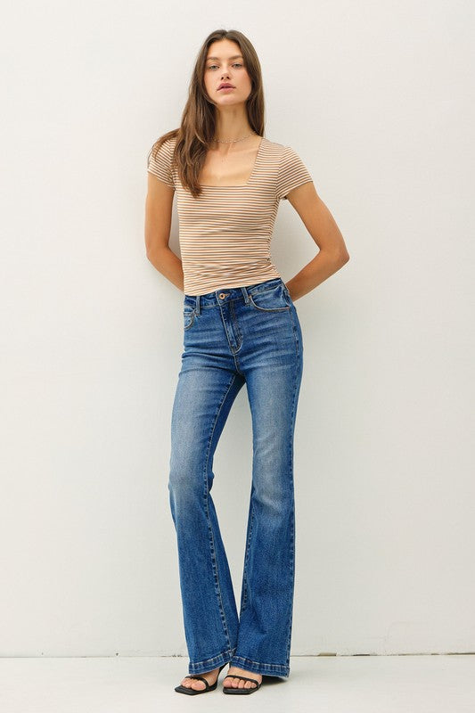 The York Basic Layering Tee in Mocha