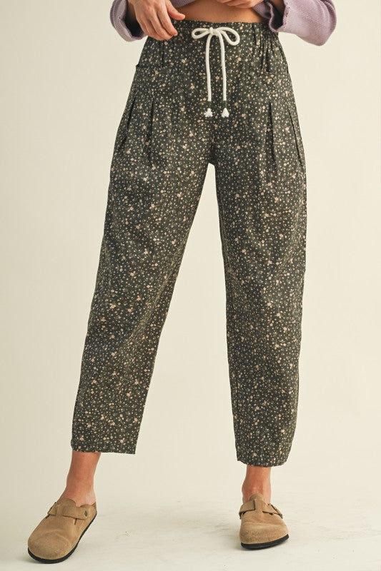 The Allora Ditsy Floral Barrel Pant in Deep Green