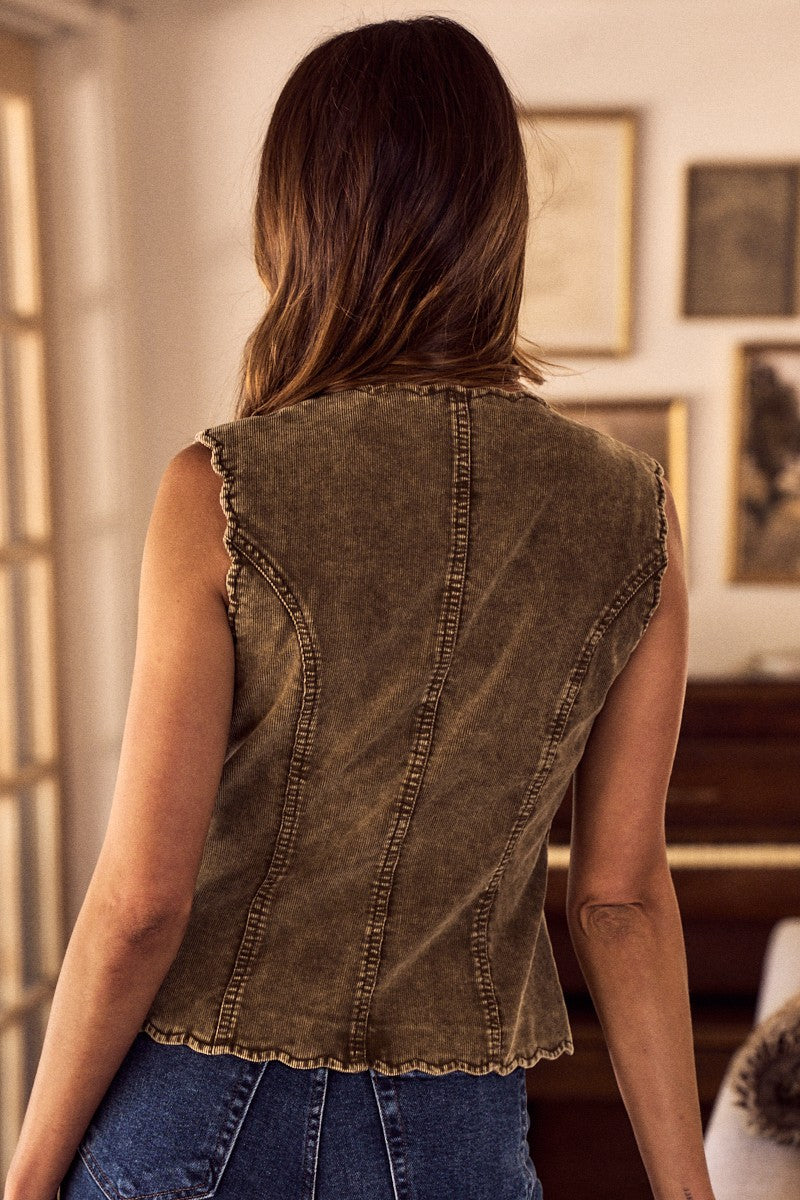The Noa Corduroy Vest in Olive