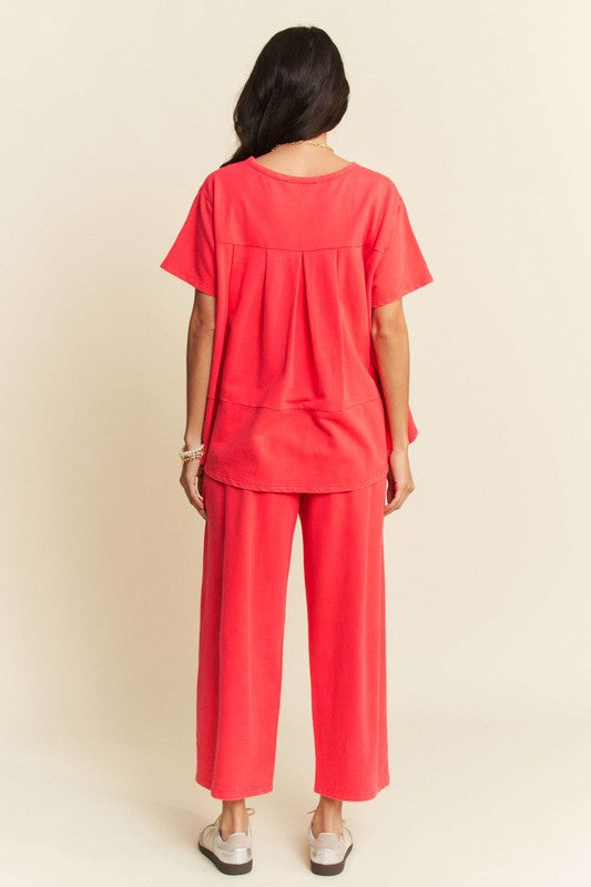 The Dete Washed Short Sleeve + Pleated Pant Set in Red