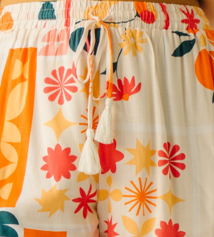 The Warwick Patterned Set in Apricot