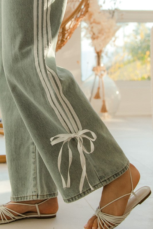 The Tina White Bow Denim Pants