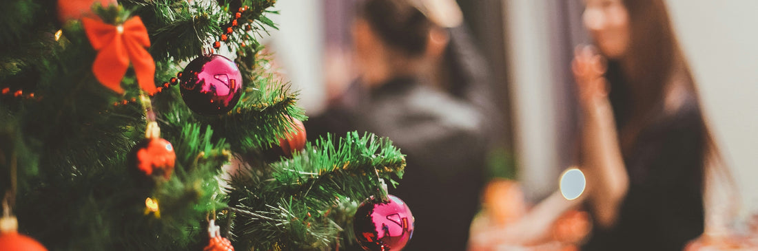 Holiday Party Style Guide: From Cozy Gatherings to Evening Soirées