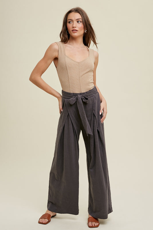 Ribbed tank with sweetheart neckline in taupe. 