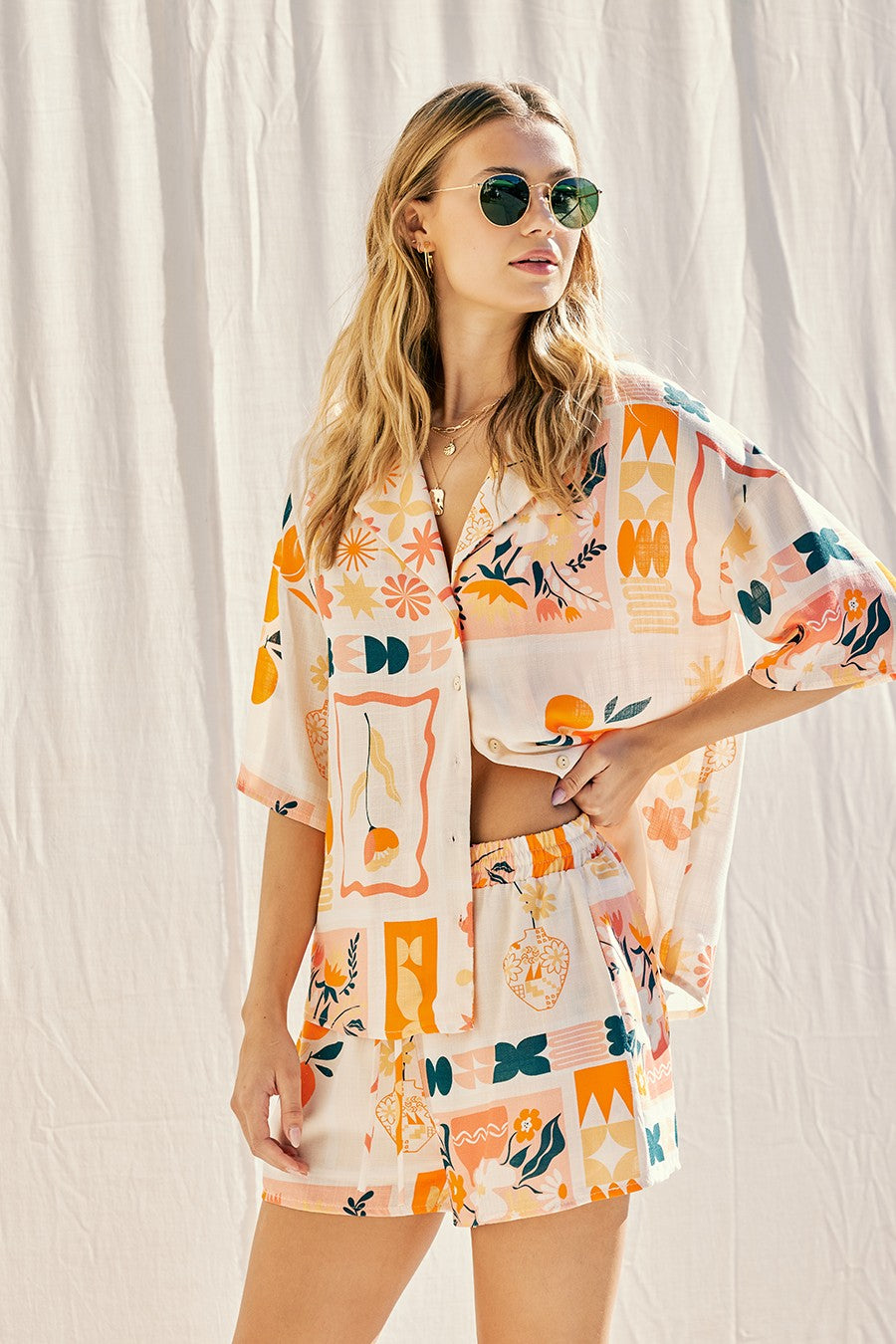 The Warwick Patterned Set in Apricot