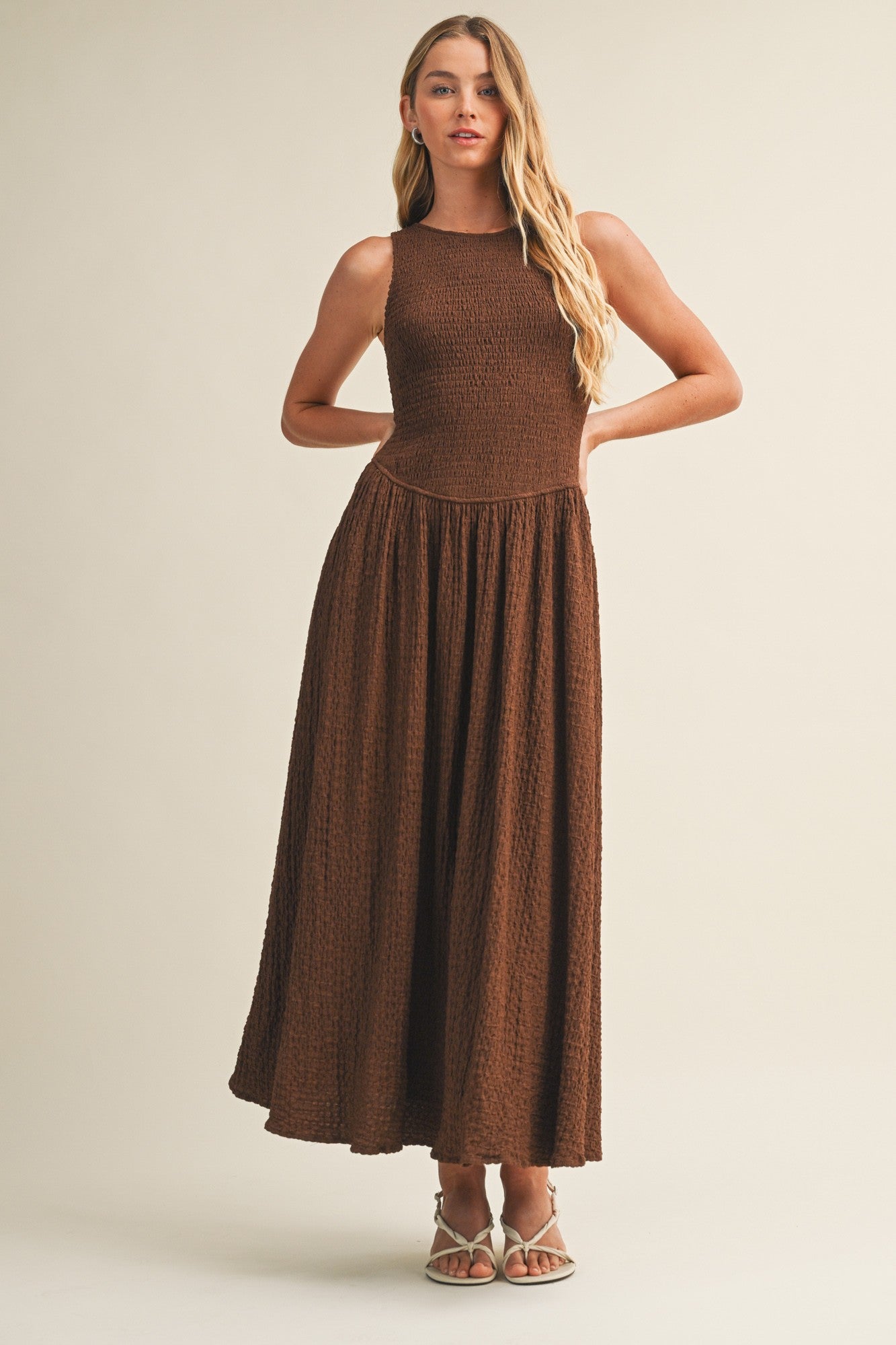 The Wynn textured dress in dark brown