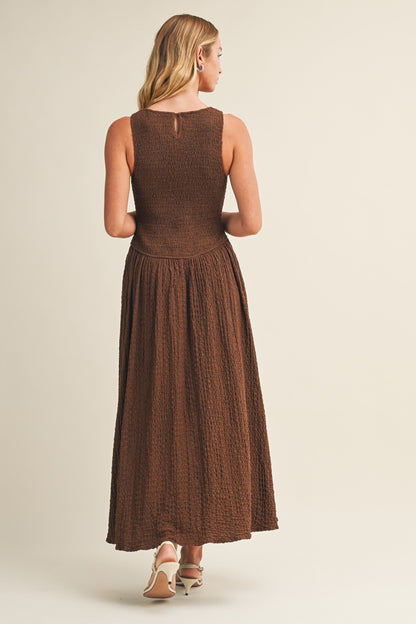 The Wynn textured dress in dark brown
