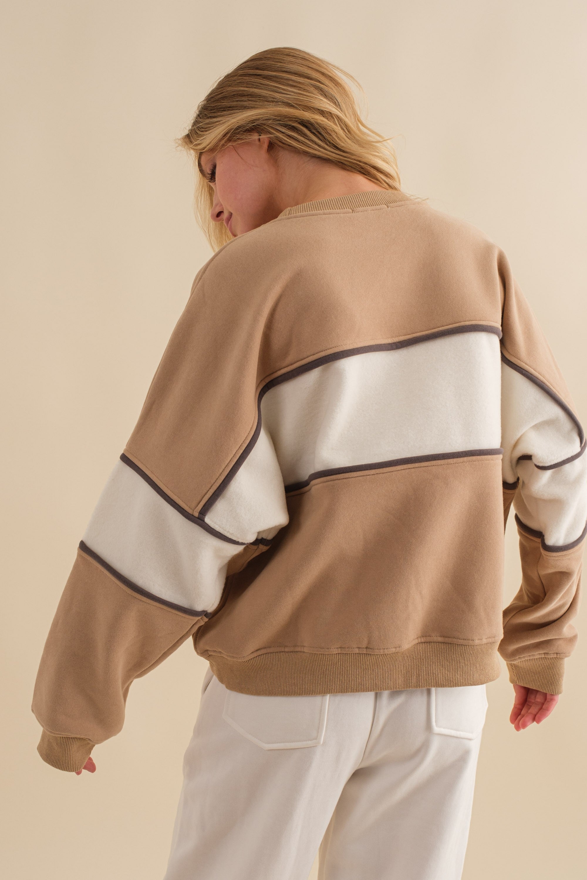 Pre-Order: The Kyler Crew Neck Sweatshirt in Khaki & Cream