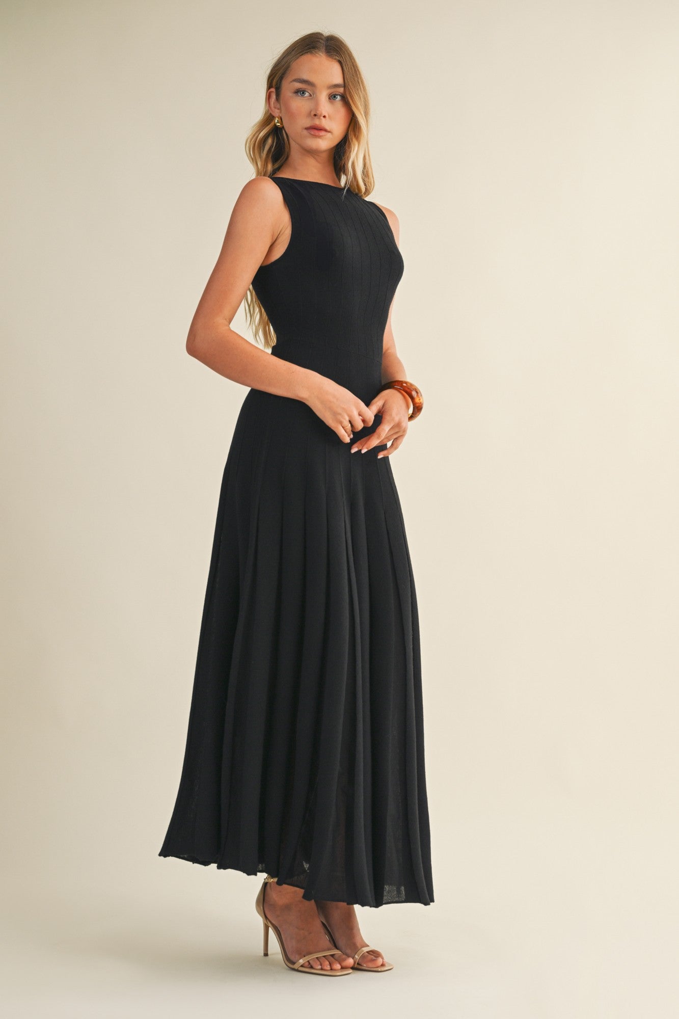 The Clara Sleeveless Dress in Black