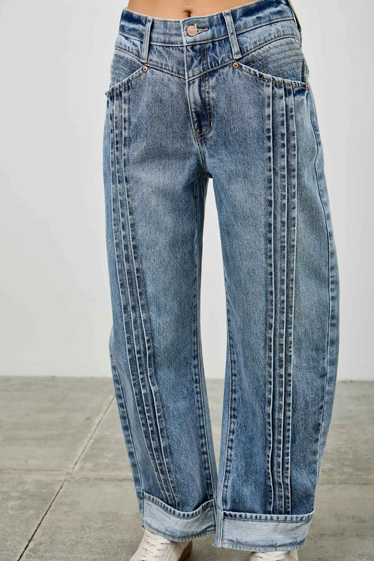 Medium wash barrel denim jeans. 
Button and zipper closure 
Front pleated details
False front cuff