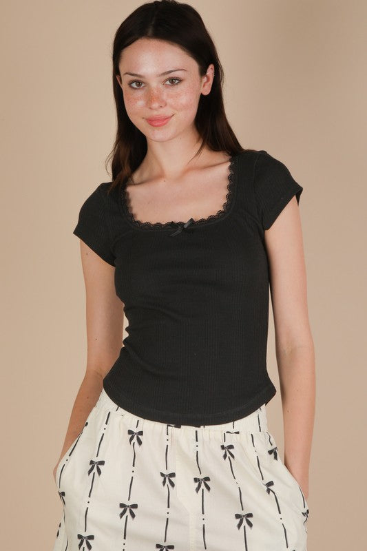 The Gael Ribbed Tee in Black